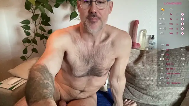 Snapshot of the_new_fit_rubinho chatting on March 1, 2026, 6:57 am the new fit rubinho online show from March 1, 2026, 6:57 am