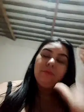 Snapshot of Tatasadadinha chatting on November 9, 2025, 10:25 pm Tatasadadinha online show from November 9, 2025, 10:25 pm