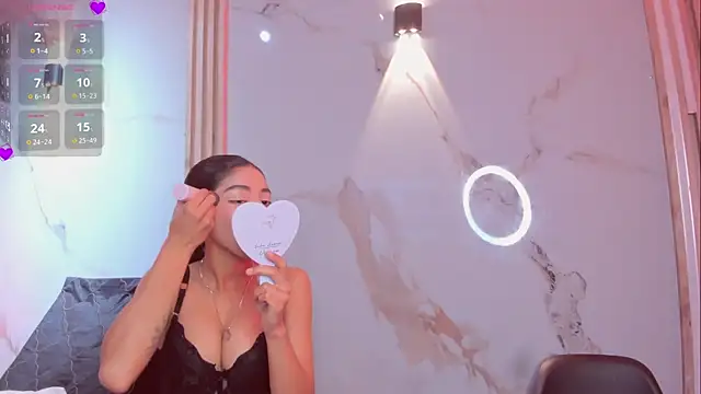 Snapshot of Aron_and_molly chatting on November 22, 2025, 12:15 pm Aron and molly online show from November 22, 2025, 12:15 pm