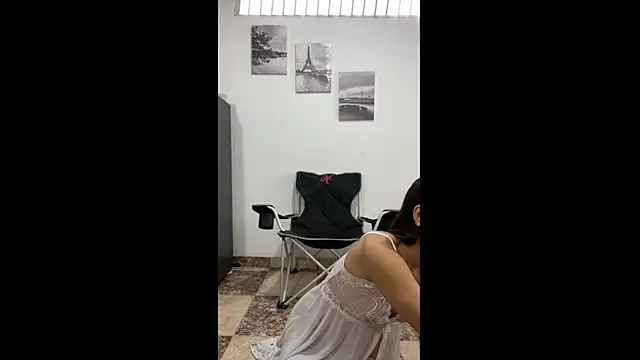 Snapshot of Romeoandjulietta chatting on November 24, 2025, 3:56 pm Romeoandjulietta online show from November 24, 2025, 3:56 pm