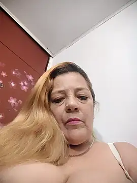 karlaanqui1 online show from June 13, 2026, 2:15 pm