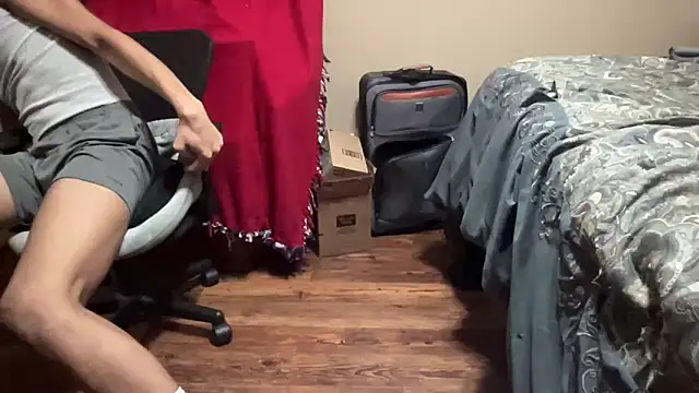 Snapshot of BabyBoyK17 chatting on December 2, 2025, 10:28 am BabyBoyK17 online show from December 2, 2025, 10:28 am