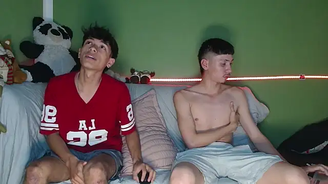 Kurt williams1 online show from December 13, 2025, 8:04 pm