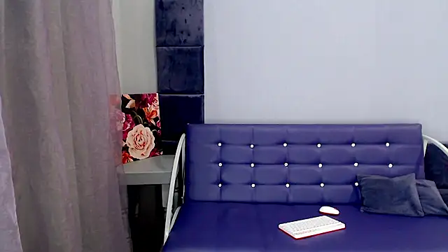 Katerina  Ray online show from February 25, 2026, 10:15 am