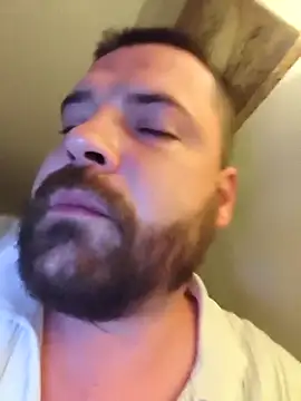 tomluckies online show from November 9, 2025, 5:00 am