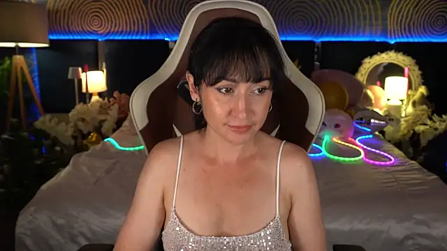 CarolinaaFoxyyy online show from July 28, 2026, 3:32 pm