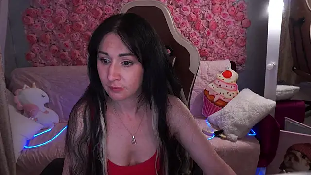 CarolinaaFoxyyy online show from May 27, 2026, 1:57 am