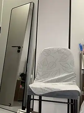 Snapshot of hoho-is chatting on February 5, 2026, 4:36 pm hoho-is online show from February 5, 2026, 4:36 pm