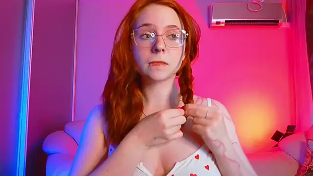 Erica Nelson online show from April 13, 2026, 1:42 am