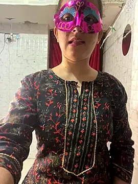 Red Queen 11 online show from November 23, 2025, 7:13 pm