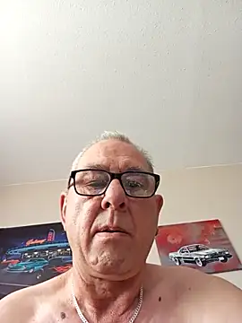 andy-1961 online show from November 11, 2025, 12:55 pm