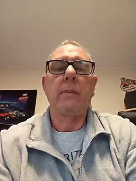 andy-1961 online show from November 27, 2025, 7:20 am