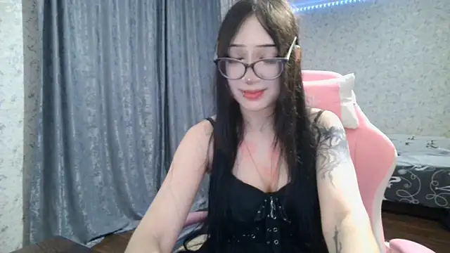 cupcakevice online show from December 3, 2025, 2:16 pm