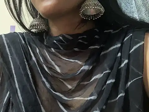 SEXY PRIYA83 online show from June 26, 2026, 7:09 pm