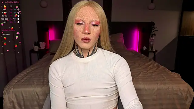 Snapshot of 1lola4ka chatting on February 9, 2026, 5:55 pm 1lola4ka online show from February 9, 2026, 5:55 pm