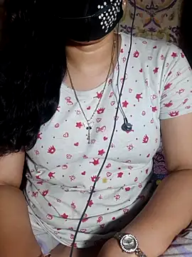 HotGirl23231 online show from May 17, 2026, 5:57 pm