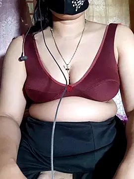 HotGirl23231 online show from April 29, 2026, 9:24 am