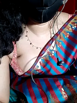Snapshot of HotGirl23231 chatting on July 9, 2026, 6:40 pm HotGirl23231 online show from July 9, 2026, 6:40 pm