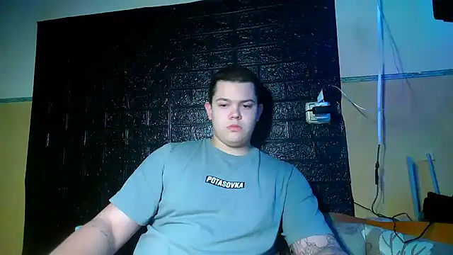 Snapshot of CuteButNaughty_ chatting on February 11, 2026, 8:52 pm CuteButNaughty online show from February 11, 2026, 8:52 pm