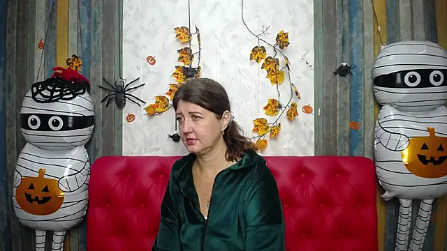 Snapshot of RoseHille chatting on November 15, 2025, 10:41 am RoseHille online show from November 15, 2025, 10:41 am