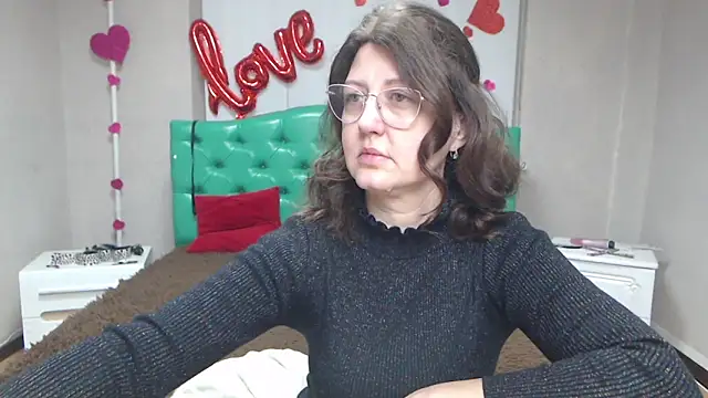 RoseHille online show from February 15, 2026, 6:14 am