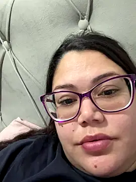 Xooyy online show from November 15, 2025, 7:07 pm