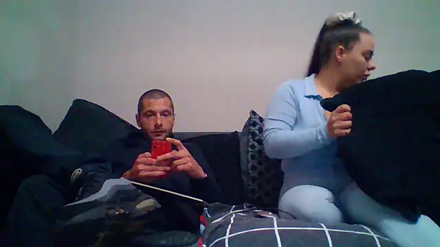 Snapshot of Kinkycouple142 chatting on June 7, 2026, 8:25 pm Kinkycouple142 online show from June 7, 2026, 8:25 pm