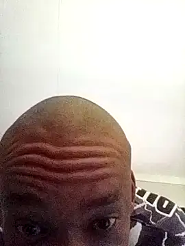 Snapshot of Leftout- chatting on December 2, 2025, 5:31 am Leftout- online show from December 2, 2025, 5:31 am