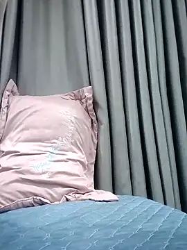   Anna    online show from November 27, 2025, 3:34 pm