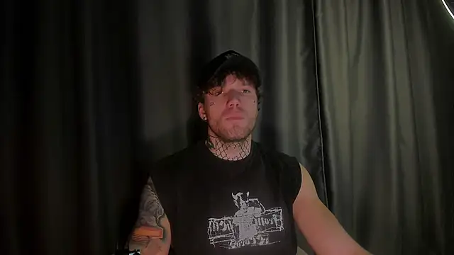 Huntall77 online show from December 1, 2025, 3:13 pm