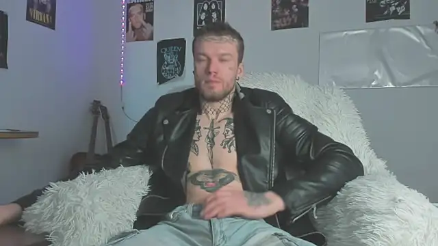 Huntall77 online show from March 29, 2026, 6:15 am