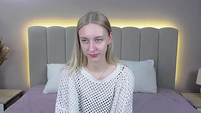 RachaelCute online show from March 22, 2026, 7:21 am