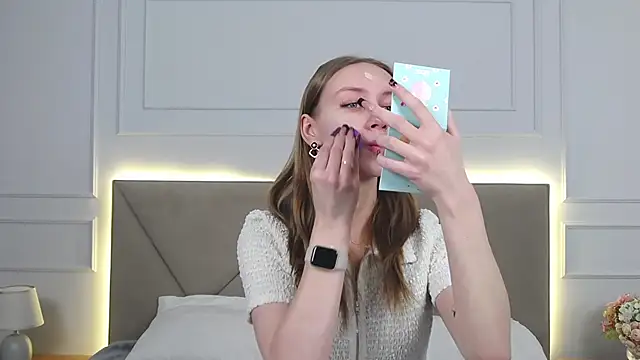 Snapshot of RachaelCute chatting on January 18, 2026, 4:27 am RachaelCute online show from January 18, 2026, 4:27 am