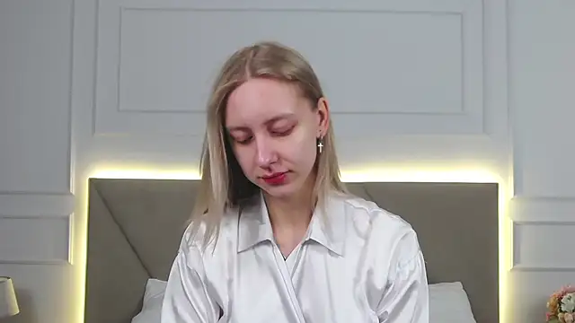 Snapshot of RachaelCute chatting on February 4, 2026, 10:21 am RachaelCute online show from February 4, 2026, 10:21 am