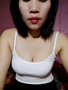 Snapshot of Cloud-wh chatting on February 17, 2026, 3:15 am Cloud-wh online show from February 17, 2026, 3:15 am