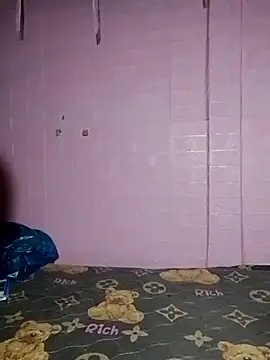 Snapshot of Cloud-wh chatting on February 12, 2026, 12:16 pm Cloud-wh online show from February 12, 2026, 12:16 pm