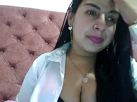 nicelover00444 online show from November 14, 2025, 1:42 am