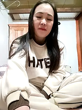 Snapshot of Feeling-hot chatting on February 16, 2026, 3:32 pm Feeling-hot online show from February 16, 2026, 3:32 pm