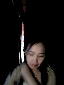 Feeling-hot online show from December 15, 2025, 8:20 am