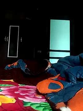 vangkt-cute online show from April 5, 2026, 6:53 am