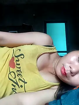 vangkt-cute online show from April 9, 2026, 3:19 am