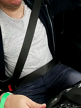 Snapshot of Nousdeux21 chatting on March 9, 2026, 3:15 pm Nousdeux21 online show from March 9, 2026, 3:15 pm