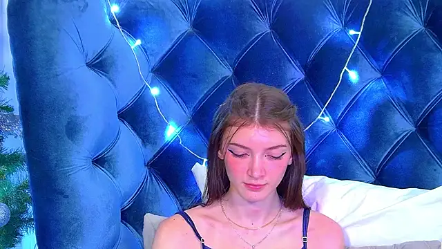 SophiaProve online show from December 19, 2025, 3:58 pm