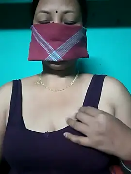 Hot  girls001 online show from November 10, 2025, 6:24 pm