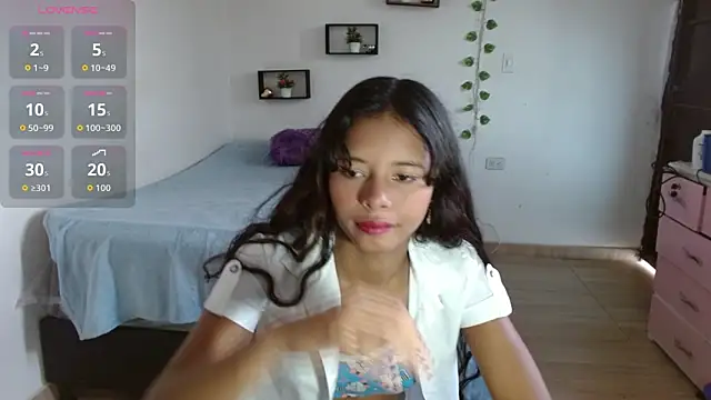 Nikolle sexy online show from November 11, 2025, 1:17 pm