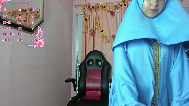 NaylaAbadi online show from January 5, 2026, 5:27 pm