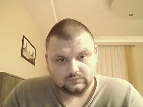 Snapshot of cyrex_monster chatting on February 5, 2026, 4:14 pm cyrex monster online show from February 5, 2026, 4:14 pm