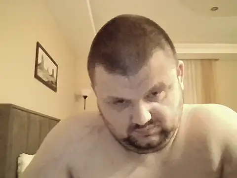 Snapshot of cyrex_monster chatting on February 12, 2026, 6:40 pm cyrex monster online show from February 12, 2026, 6:40 pm