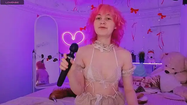 Awawrin online show from February 14, 2026, 8:42 pm