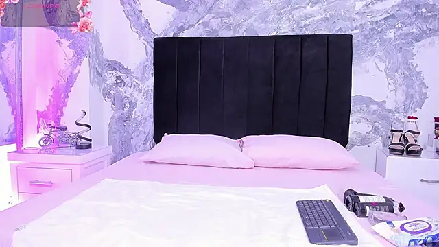 lilithDraven  online show from December 23, 2025, 5:07 am